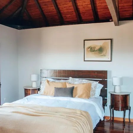 Just Like - Holly House Em Cerveira