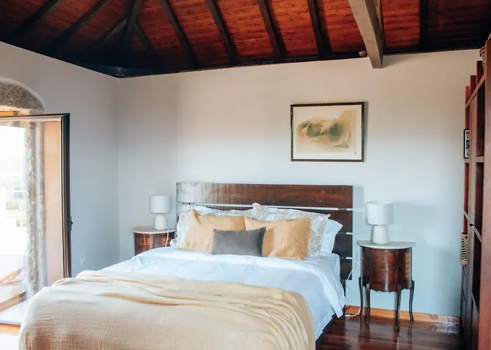 Just Like - Holly House Em Cerveira